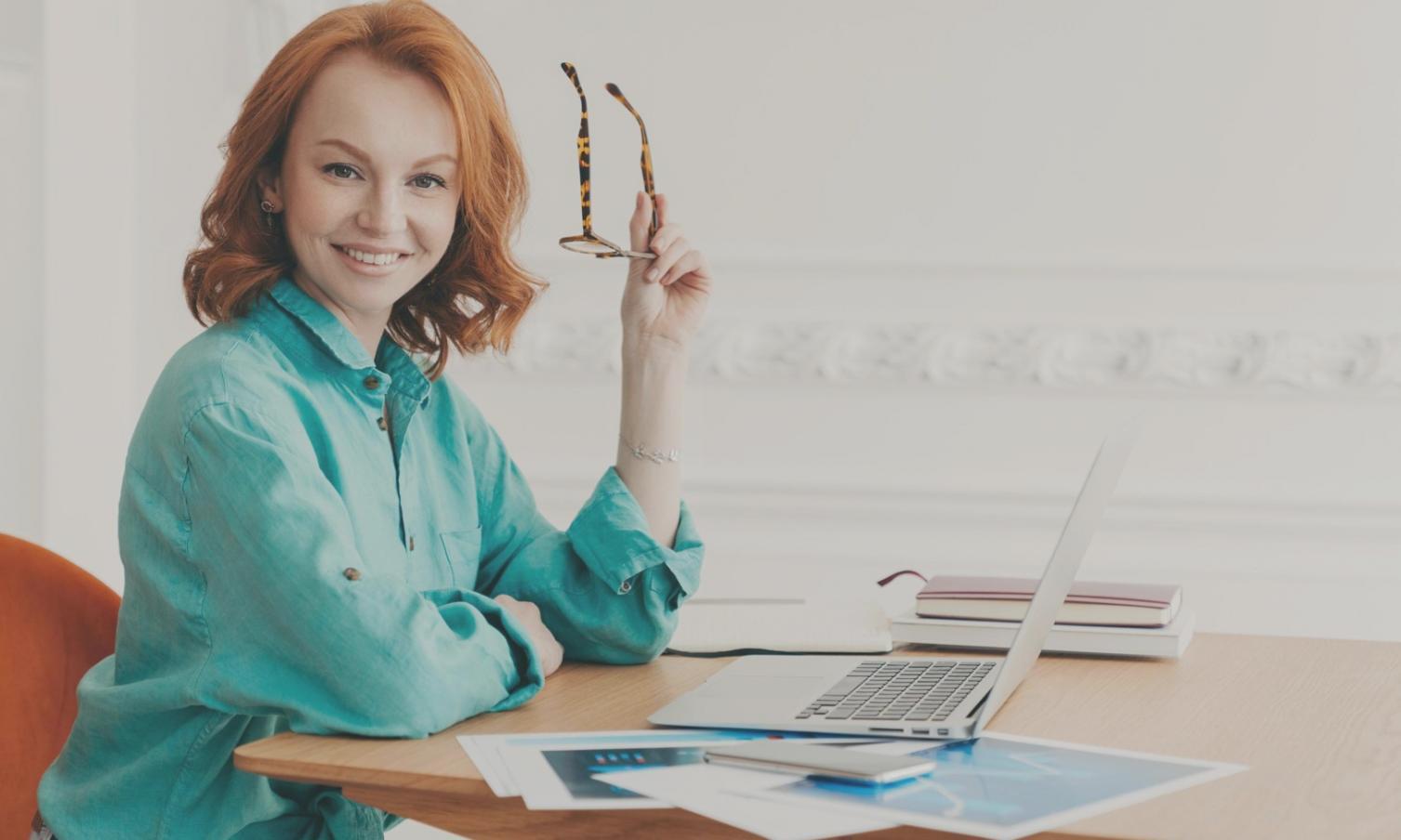 Analyse financière détaillée sur ordinateur pour prise de décision stratégique